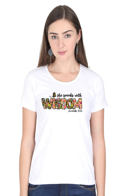 She speaks with wisdom, Women's t-shirt